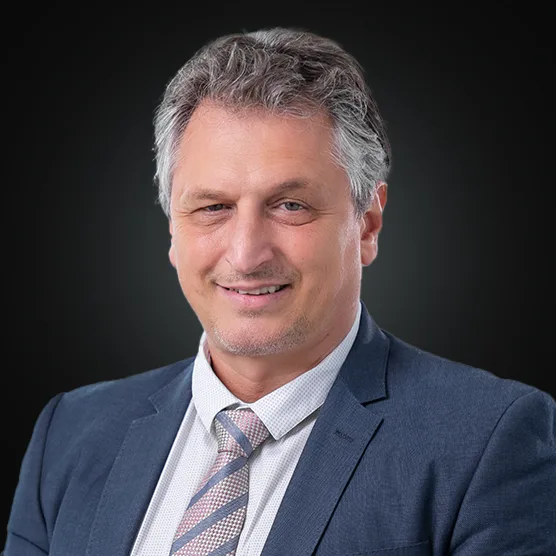 Dr. Emmanouil Nikolousis