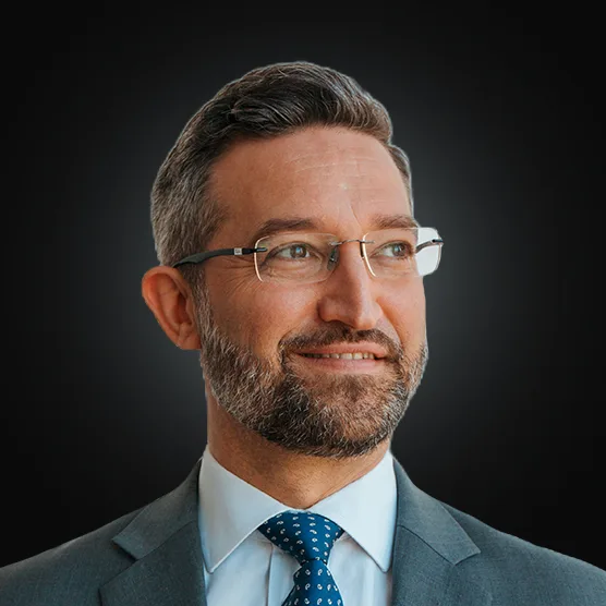 Dr. Noah Raford